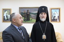 Подписание соглашения о сотрудничестве между Министерством образования и науки Хабаровского края и Хабаровской Епархией. 3 октября 2011 г.